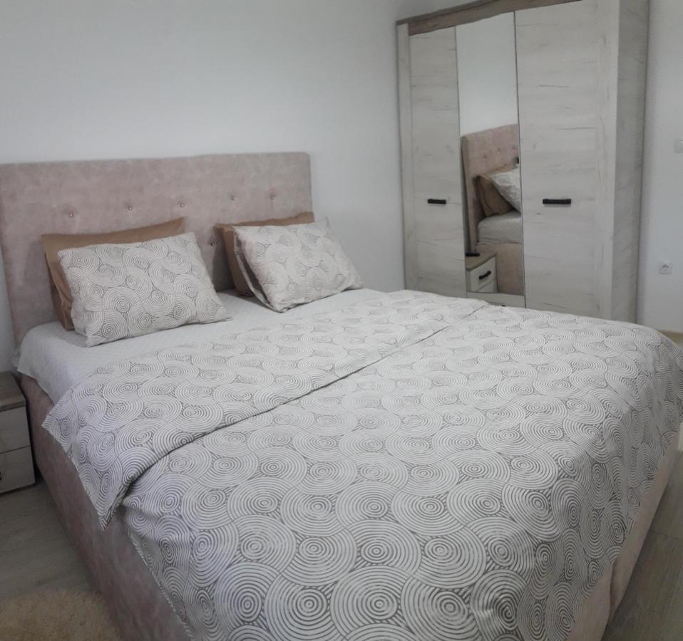 Renome Apartmani Banja Koviljača Eksteriør billede
