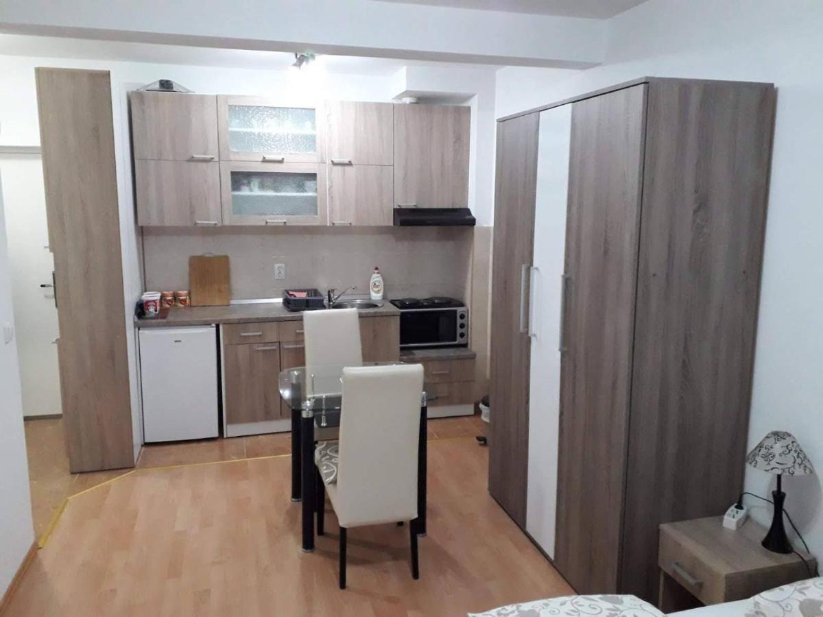 Renome Apartmani Banja Koviljača Eksteriør billede