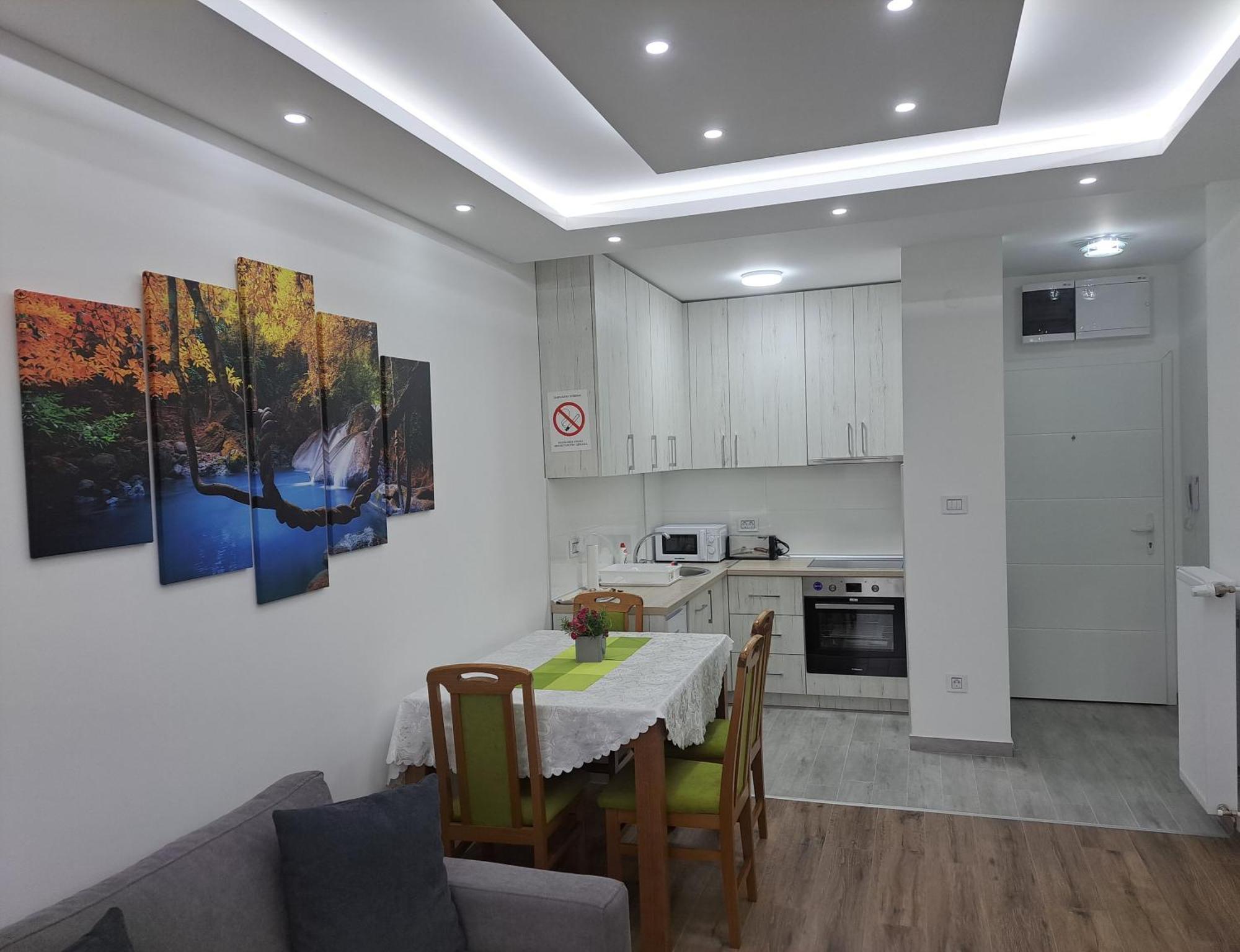 Renome Apartmani Banja Koviljača Eksteriør billede