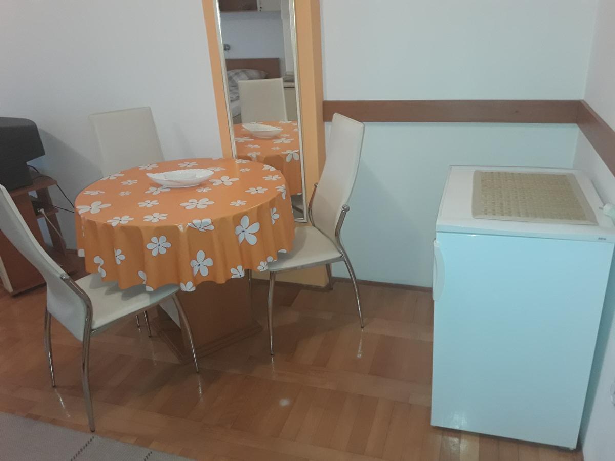 Renome Apartmani Banja Koviljača Eksteriør billede