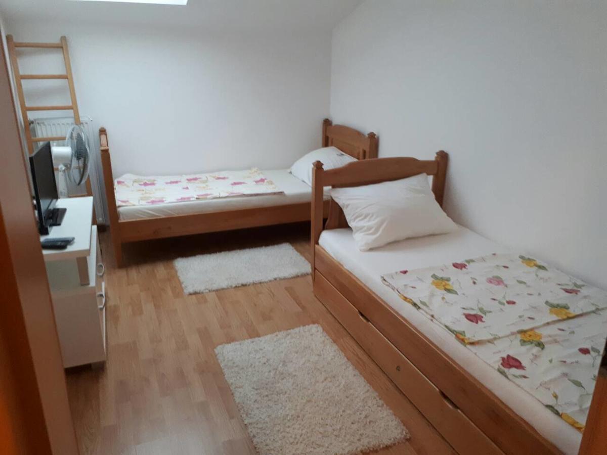 Renome Apartmani Banja Koviljača Eksteriør billede